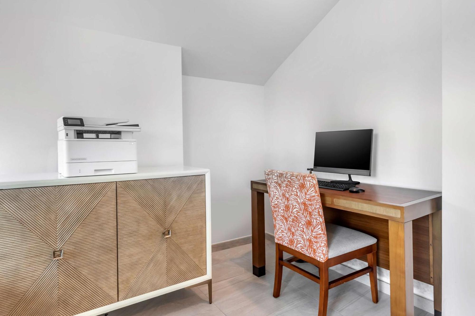 ฟลามิงโก บีช รีสอร์ต Hotel Pelican Key ภายนอก รูปภาพ